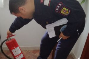 Patroni de cluburi şi baruri din Argeş, amendaţi!