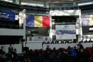 Viorica Dăncilă a fost astăzi în vizită la Ford Craiova. Cum au primit-o angajaţii fabricii