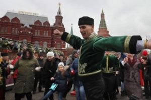 CRIMEEA, grătarul patriotic cu mici şi heavy-metal al lui Putin. Cinci ani de la anexarea peninsulei ucrainene de către Rusia