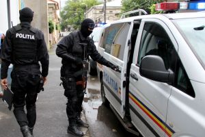 Percheziţii în Sibiu – Italian reţinut pentru ţepe de peste 220.000 de euro