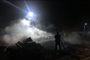 O ţigară aruncată la întâmplare a produs un incendiu devastator