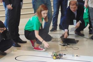 Peste 200 de elevi şi studenţi din şase ţări vin să se întreacă la Timişoara la RoboTEC