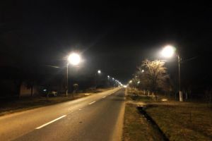 O comună arădeană este PRIMA care beneficiază de ILUMINAT PUBLIC INTELIGENT