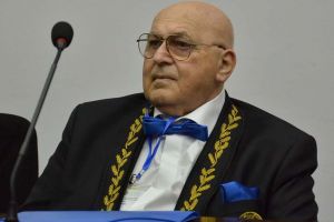 #citesteDobrogea: Sunai Gelmambet, despre fericita coincidenta de a fi asistentul profesorului pe care l-a admirat cel mai mult in toata perioada facultatii“ (galerie foto+document)