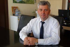 Primăria Dărmăneşti a dat în judecată ADIS