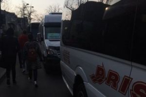 Trafic paralizat în Capitală din cauza protestelor firmelor de transport din Botoşani