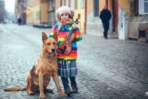 Violonistă de 10 ani, în concert la Biserica Evanghelică din Sibiu