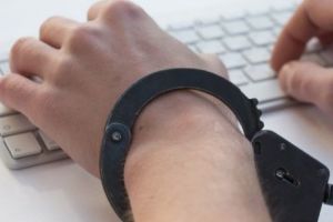 Libertatea de exprimare, o lamă cu două tăişuri: Mai mulţi britanici au fost arestaţi pentru comentarii în online despre atacurile din Noua Zeelandă  