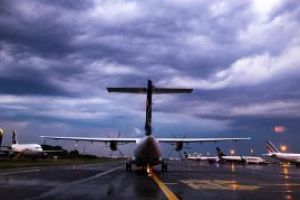 Camera Deputatilor a aprobat demararea unei anchete la TAROM