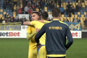 Atacantii au ''vopsit'' succesul Petrolului