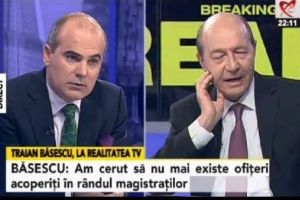 Băsescu l-a bătut pe Rareş Bogdan la Realitatea TV. Breaking news în media din România
