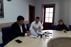 FOTO: Bălăeţ a semnat!