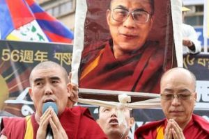 China susţine ca noua reîncarnare a lui Dalai Lama trebuie să respecte ”legea chineză” 