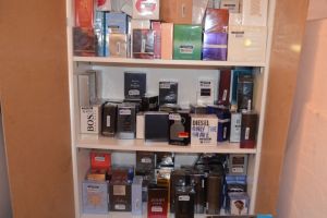 Parfumuri contrafăcute, confiscate de poliţiştii de frontieră gălăţeni şi brăileni