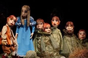 #citesteDobrogea: La multi ani actorilor papusari constanteni! Lucrari din Biblioteca Virtuala ZIUA de Constanta