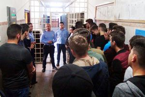 Studenţi şi elevi în penitenciar, dar numai în vizită