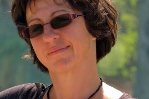 “Cine spală oala de mămăligă…când sunt trei? “