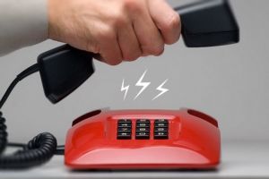 Finanţe pe cărbune: Convorbirile telefonice cu Administraţia Judeţeană a Finanţelor Publice, un ţel de neatins