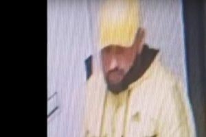 Poliţia l-a prins pe tânărul oltean care a jefuit o casă de pariuri. Câţi bani a furat. VIDEO 