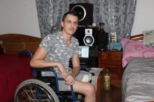 Tânărul din Capu Câmpului rămas fără un picior în urma unui accident rutier are nevoie ...