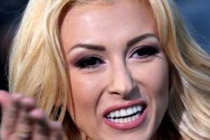Andreea Bălan, din nou în faţa bisturiului. A fost nevoie urgentă de intervenţia medicilor. Ce a păţit artista
