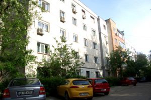 Amenzi de 10.000 de lei pentru preşedinţii asociaţiilor care angajează administratori neatestaţi