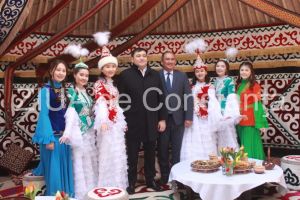  Sarbatoare in familia Rompetrol Rafinare. Angajatii celebreaza Nauryz, alaturi de conducerea companiei (galerie foto+video)