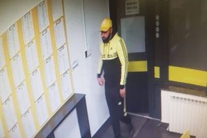 Autorul tâlhăriei de la casa de pariuri, dus în faţa judecătorilor, după ce s-a predat singur la Poliţie