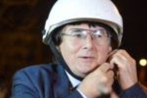 Primarul Robu să aducă Timişoara în rândul oraşelor moderne, apoi să taie cablurile de Internet!