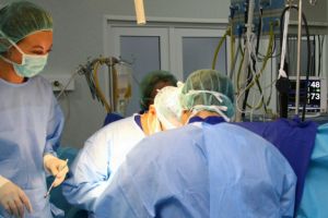 Primul transplant de cord din acest an, realizat la Institutul de Urgenţă de Boli Cardiovasculare şi Transplant Târgu Mureş