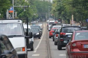 Ai sau vrei să-ţi iei maşină? Începând de azi îi poţi verifica istoricul pe o aplicaţie gratuită, anume concepută de Registrul Auto Român