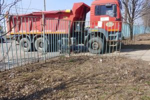 Biciclist rănit grav pe pista de pe Calea Borşului: Şoferul unui camion nu i-a acordat prioritate (FOTO)