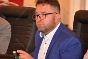 Liberalul Filip Moisil a demisionat din Consiliul Local Bistriţa: E harababură