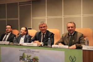 ZIUA INTERNAȚIONALĂ A PĂDURILOR MARCATĂ PRINTR-UN SIMPOZION INTERNAȚIONAL DEDICAT SILVICULTURII ȘI EDUCAȚIEI FORESTIERE