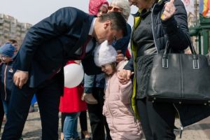 Campania „Iubesc să strâng lumea la piept”, eveniment de amploare dedicat persoanelor cu dizabilităţi