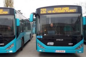 Accident deosebit de grav în Capitală. Pasagerii unui autobuz STB au ajuns la spital