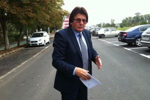 Primarul Robu a mirosit poluare în Soarelui. Prima măsură: sondaj pe Facebook