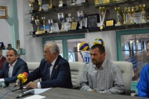 Se vrea îngroparea sportului mureşean?