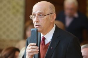 O „oglindă veneţiană”