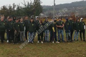 Elevi din Dâmboviţa şi Braşov, în pepiniera Pucioasa de „Ziua internaţională a pădurilor”