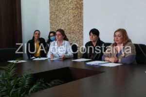 Comisia pentru administratie publica, juridica, apararea ordinii publice, respectarea drepturilor si libertatilor cetateanului, in sedinta (galerie foto)