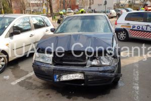 Imagini de la eveniment. Accident rutier in lant pe strada Adamclisi din Constanta. Trei masini implicate. O victima (galerie foto)