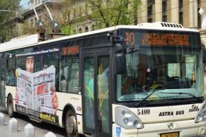 O nouă victimă a STB. Bătrână, călcată de roata troleibuzului. FOTO