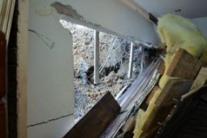 Locuinte afectate de alunecari de teren in localitatile Valea Chioarului, Baia Sprie si Ulmeni