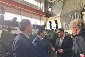 FOTO. Gabriel Leş, în vizită la Uzina Mecanică Bucureşti