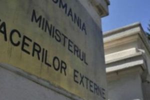 „Vestele galbene” de dezlănţuie la Paris. Avertisment MAE pentru toţi românii care doresc să călătorească în Franţa