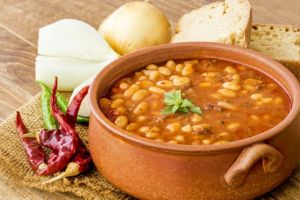 Fasolea provoacă gaze. Mit sau realitate gastronomică?