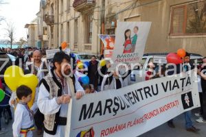 Imagini de la eveniment. Unic din prima secunda. Mars pentru viata la Constanta. Zeci de persoane participa (galerie foto-video) 