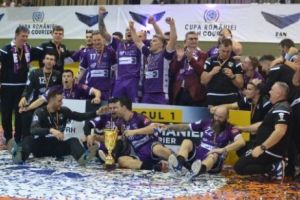 Handbaliştii aduc Cupa României la Biblioteca UPT