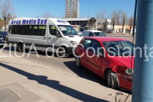 Oficial de la IPJ Constanta. Cum s-a petrecut accidentul din Statiunea Mamaia. Un microbuz de calatori, implicat